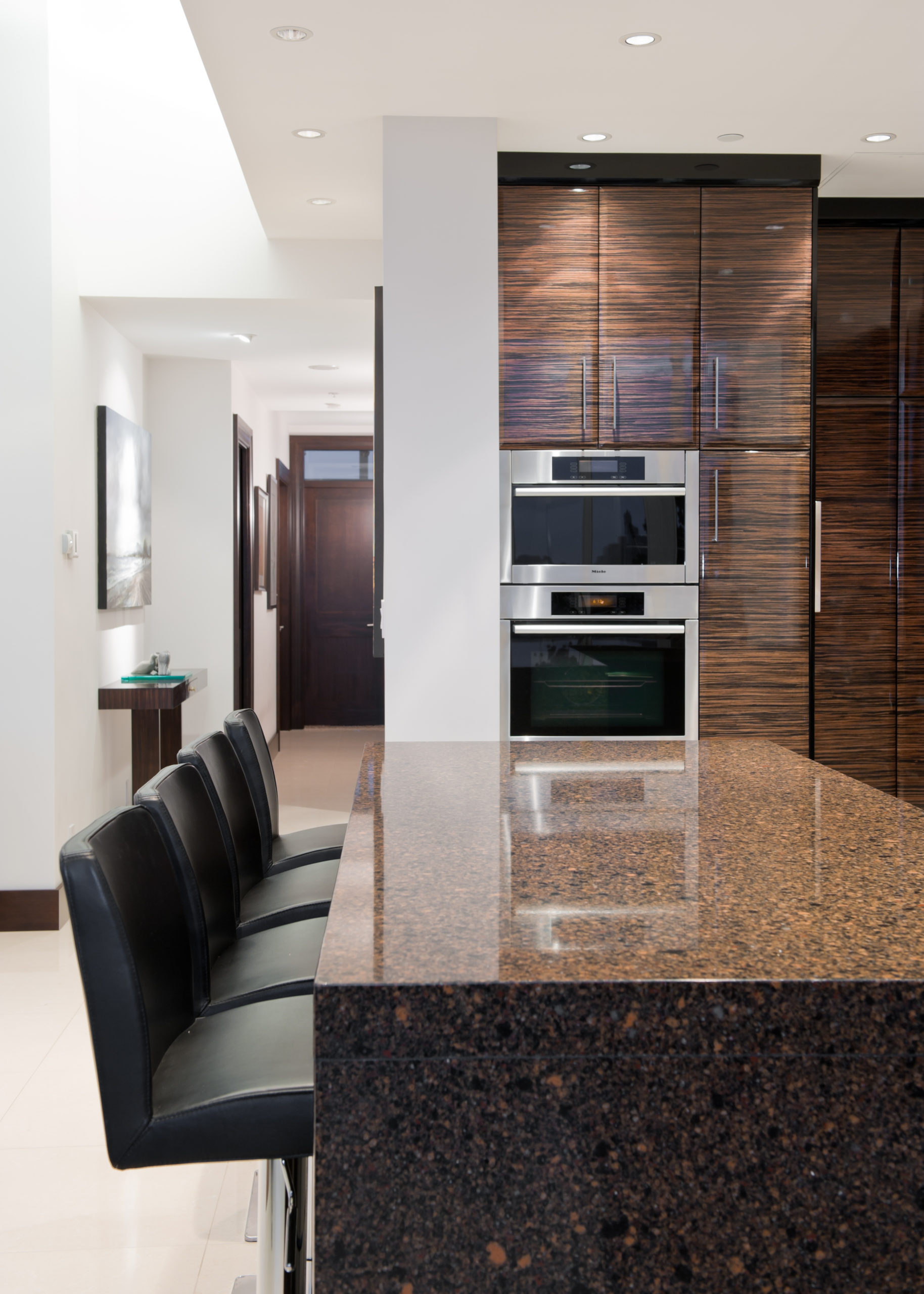 waterfall-counter-cambria-kitchen-bar